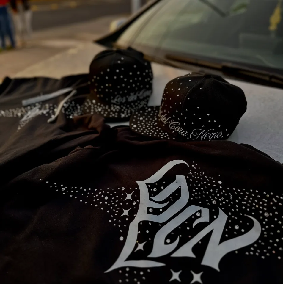 Drop 02, hoodie y jockeys Strass